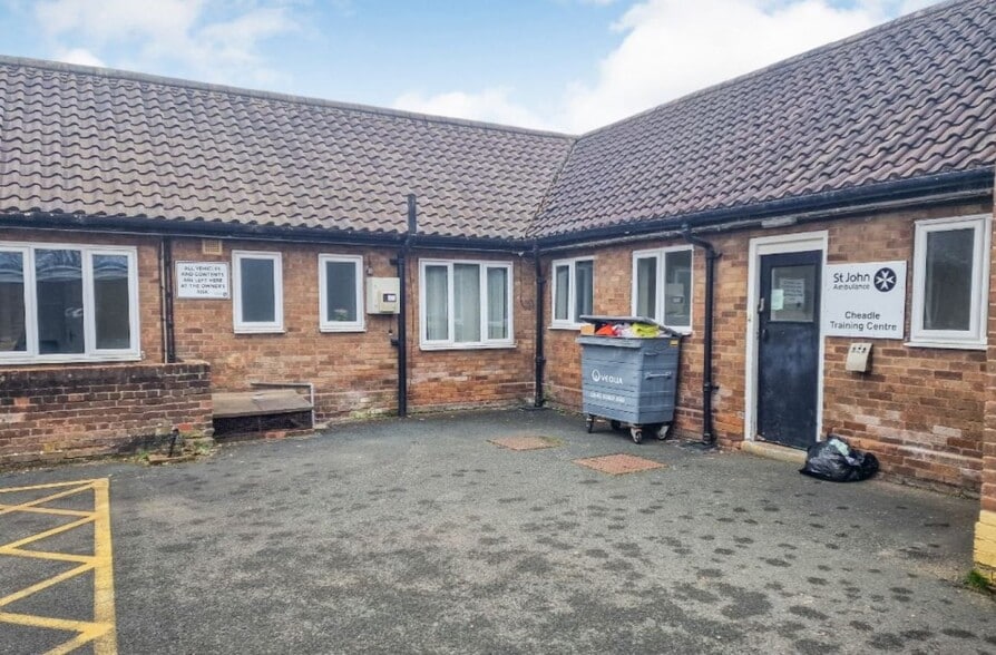 15A Ashbourne Rd, Stoke On Trent for lease - Building Photo - Image 2 of 4