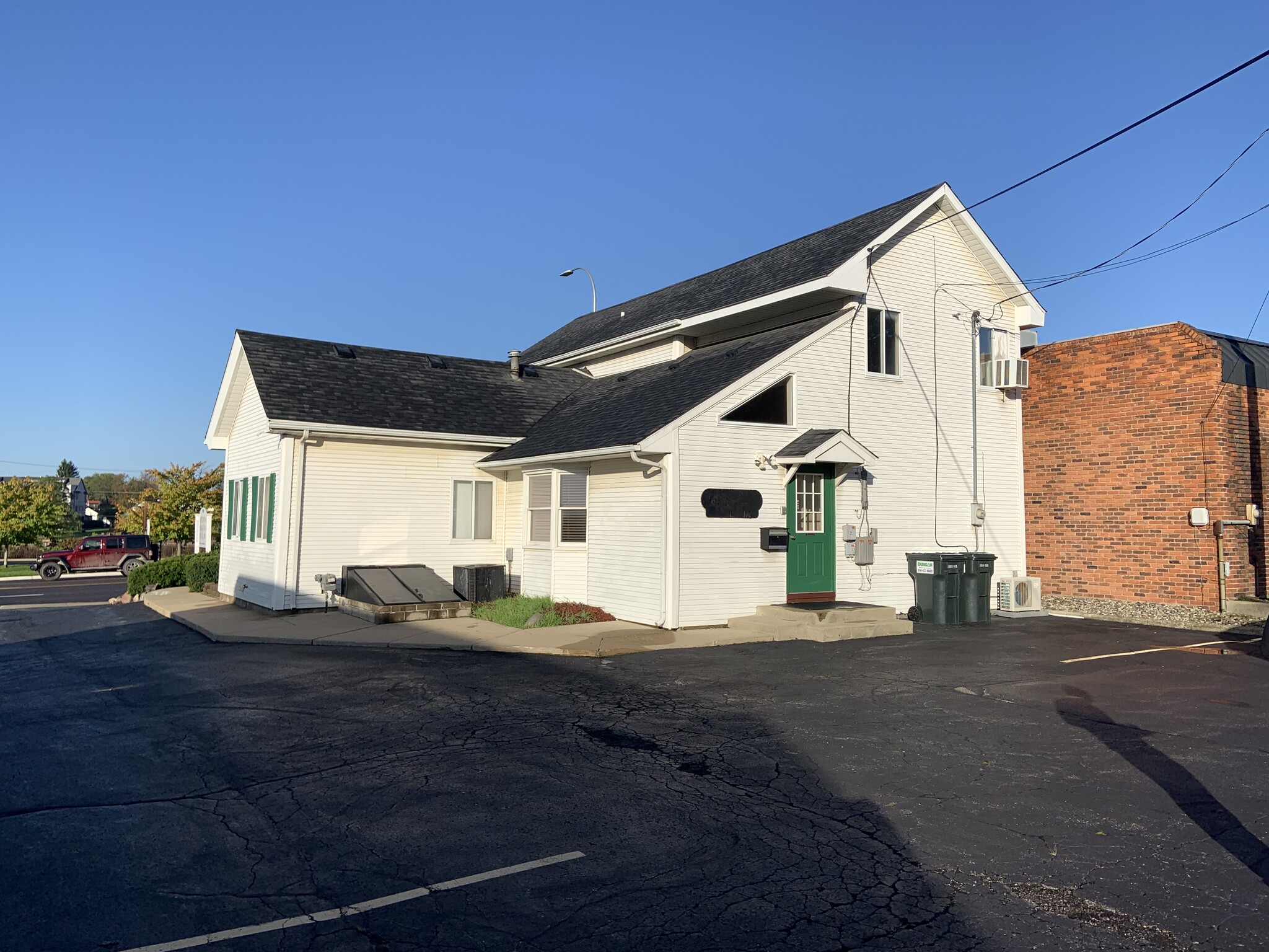 410 W Grand River Ave, Brighton, MI for lease Building Photo- Image 1 of 9