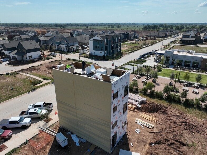 1241 Mercantile St, Richmond, TX for sale - Construction Photo - Image 1 of 14