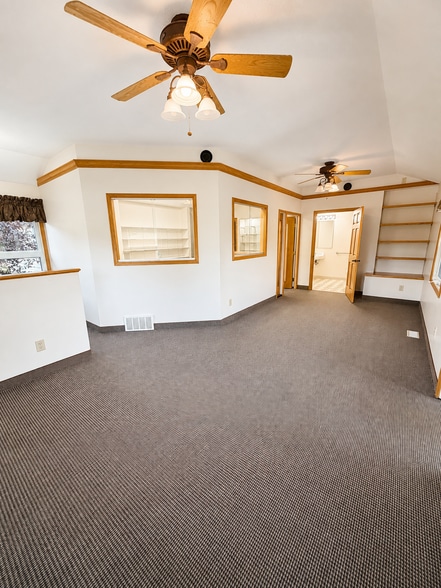 825 W US-10, Scottville, MI for sale - Building Photo - Image 3 of 16