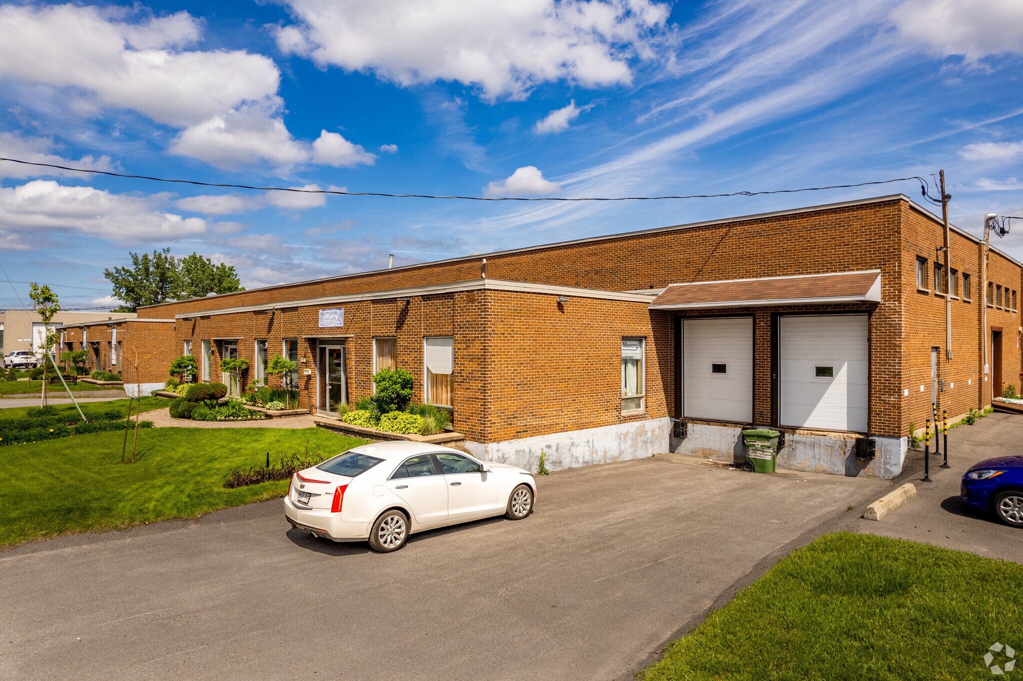 8340-8370 Rue Bombardier, Montréal, QC for lease Primary Photo- Image 1 of 6