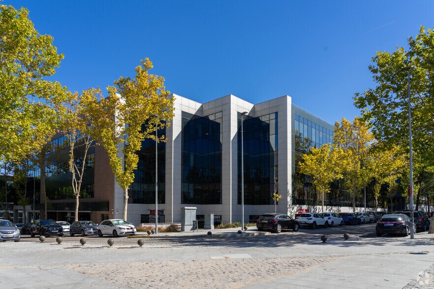 Calle Teide, 4, San Sebastián de los Reyes, Madrid for lease - Building Photo - Image 2 of 4