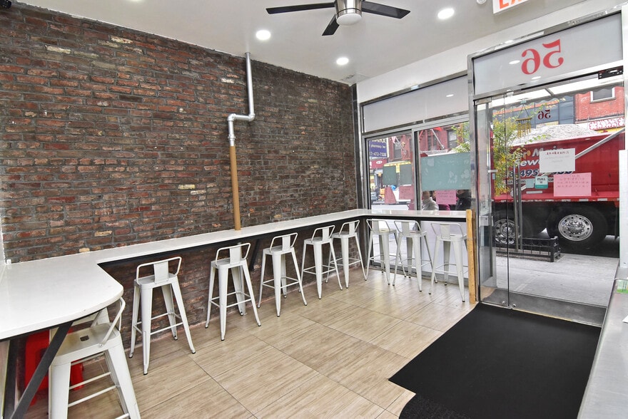 54-56 E Broadway, New York, NY for lease - Building Photo - Image 3 of 7