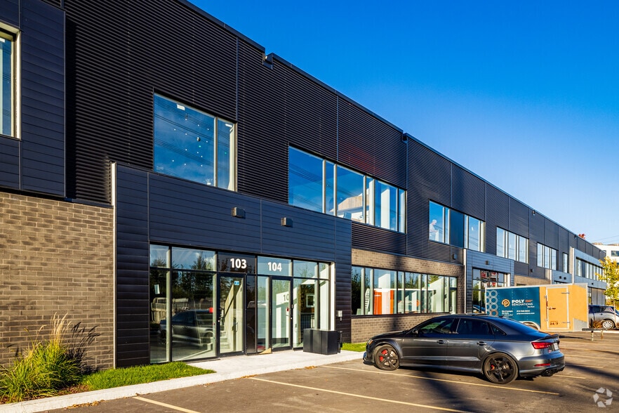 17990 Rue Des Gouverneurs, Mirabel, QC à louer - Photo principale - Image 1 de 16