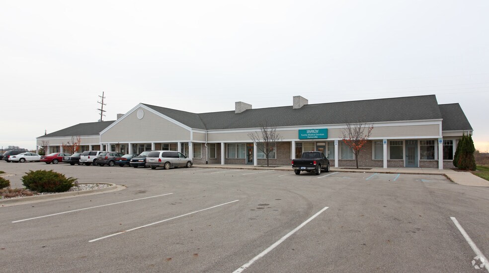121-133 W Lansing Rd, Potterville, MI à louer - Photo du bâtiment - Image 3 de 6