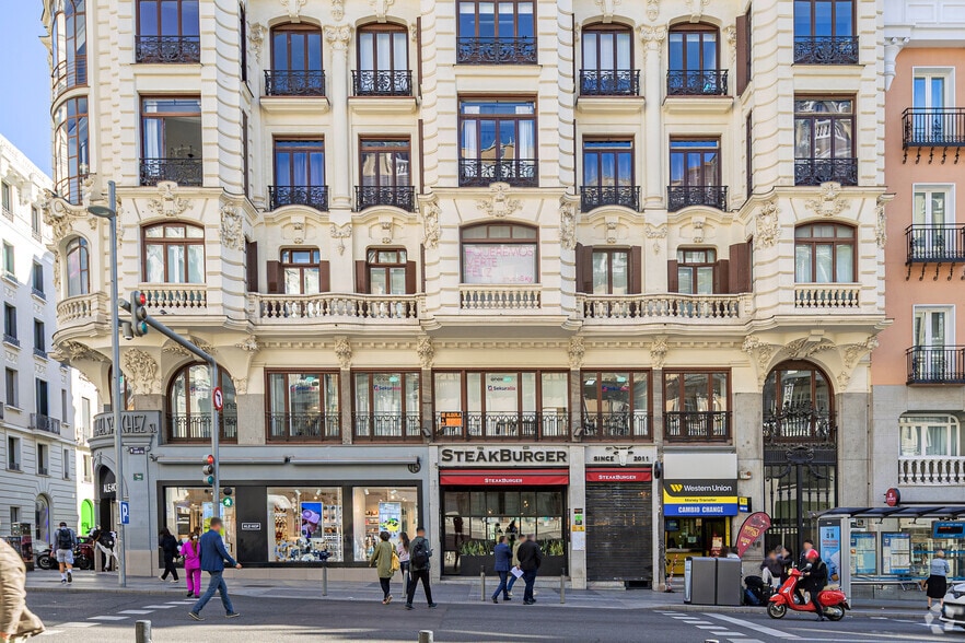 Calle Gran Vía, 16, Madrid, Madrid for lease - Building Photo - Image 3 of 3