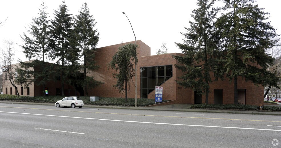 5901 S Macadam Ave, Portland, OR à louer - Photo du bâtiment - Image 3 de 3