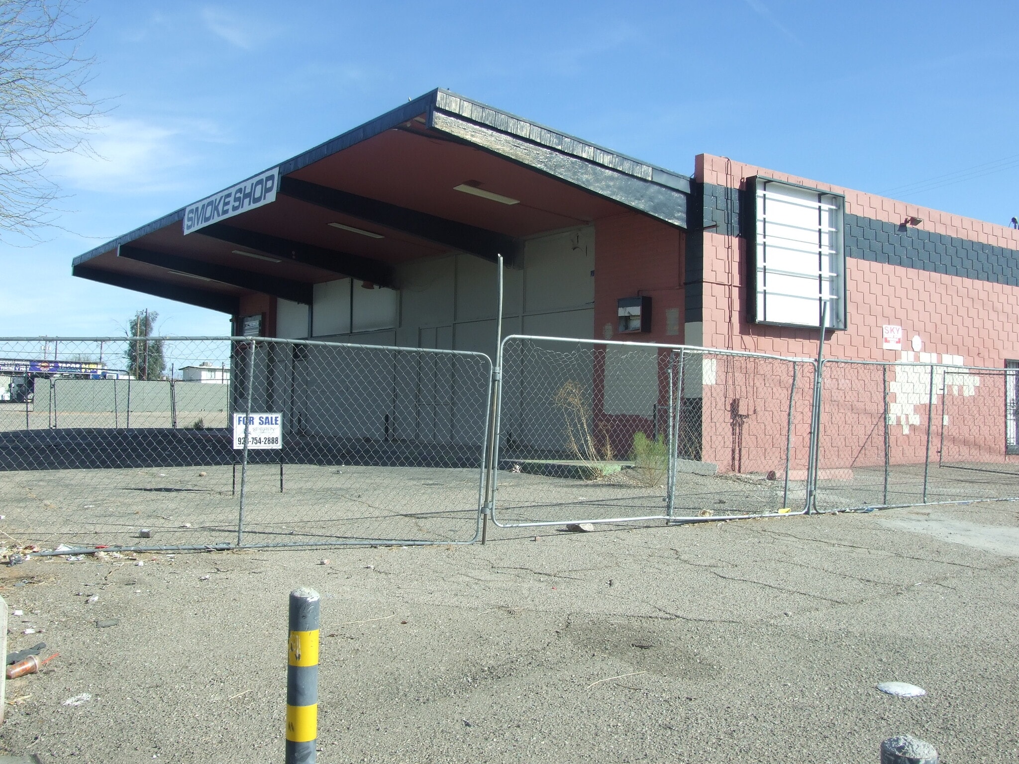 247 W Grant Rd, Tucson, AZ à vendre Photo du bâtiment- Image 1 de 5