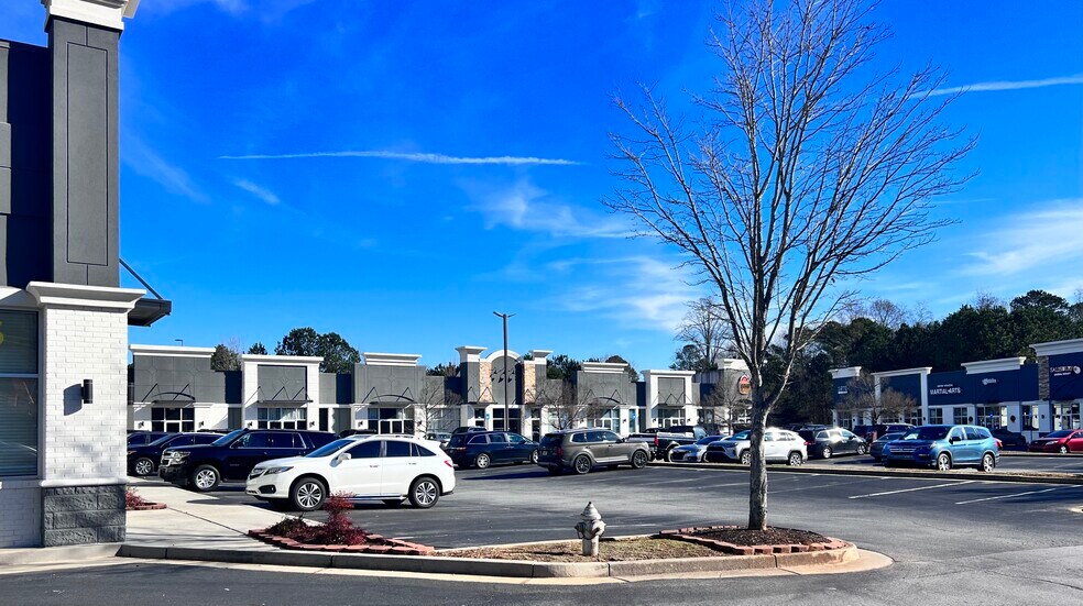 8492 Hiram Acworth Hwy, Dallas, GA à louer - Photo du bâtiment - Image 3 de 8