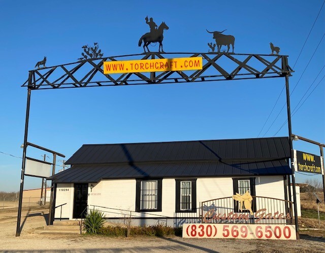 110294 IH 37 Fwy, Pleasanton, TX for sale Primary Photo- Image 1 of 1