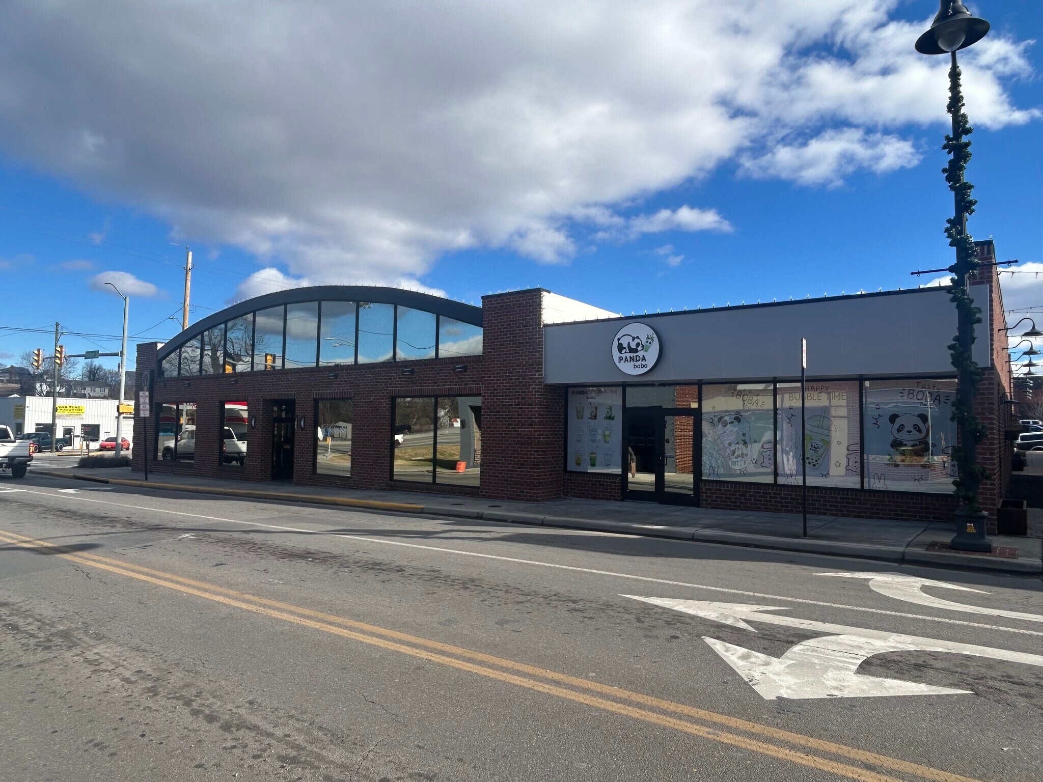 108 Pollard St, Vinton, VA for lease Building Photo- Image 1 of 2
