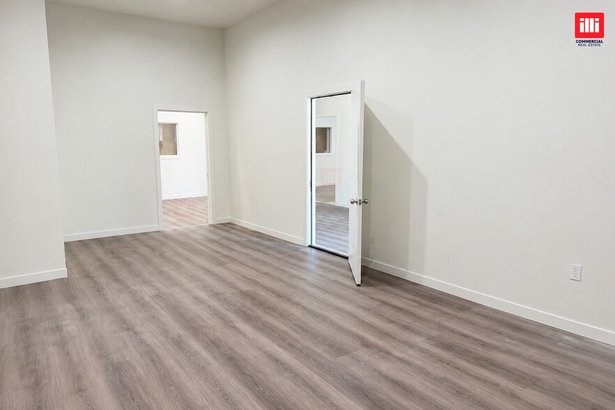 1418 Newton St, Los Angeles, CA for lease - Interior Photo - Image 3 of 3