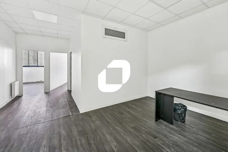 Bureau dans Goussainville à louer Photo du bâtiment- Image 1 de 13