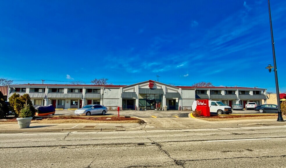 9424 Waukegan Rd, Morton Grove, IL à vendre - Photo du bâtiment - Image 2 de 9