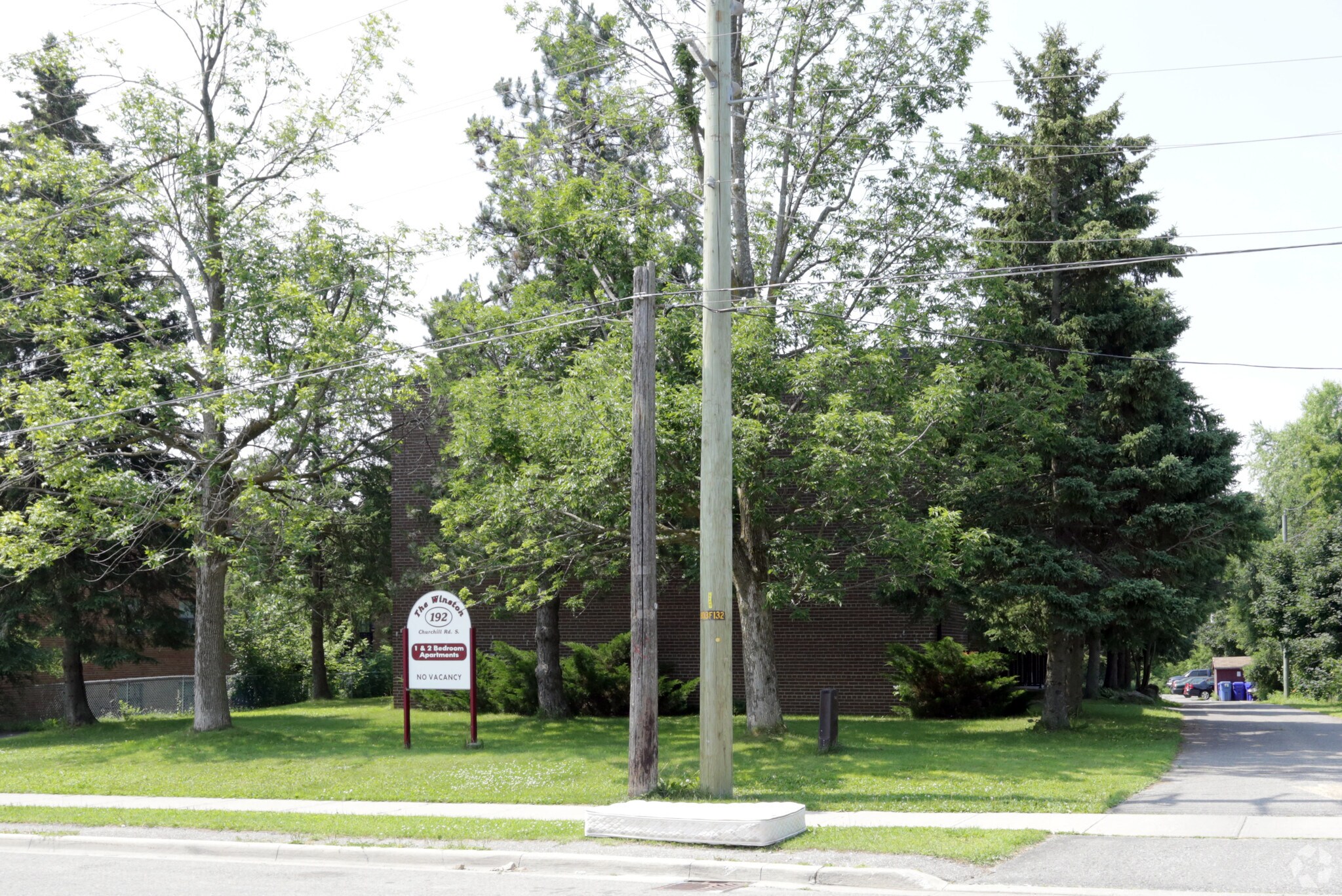 192 Churchill Rd S, Halton Hills, ON à vendre Photo principale- Image 1 de 1