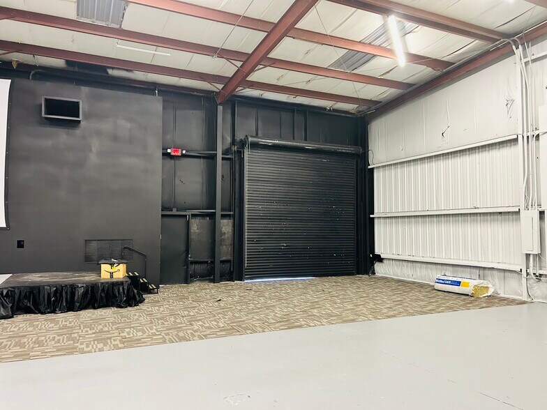 6955-6973 Hanging Moss Rd, Orlando, FL à louer - Photo intérieure - Image 3 de 4