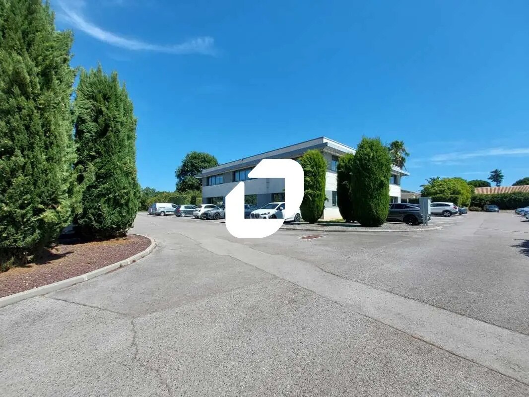 Office in Baillargues for lease Building Photo- Image 1 of 4