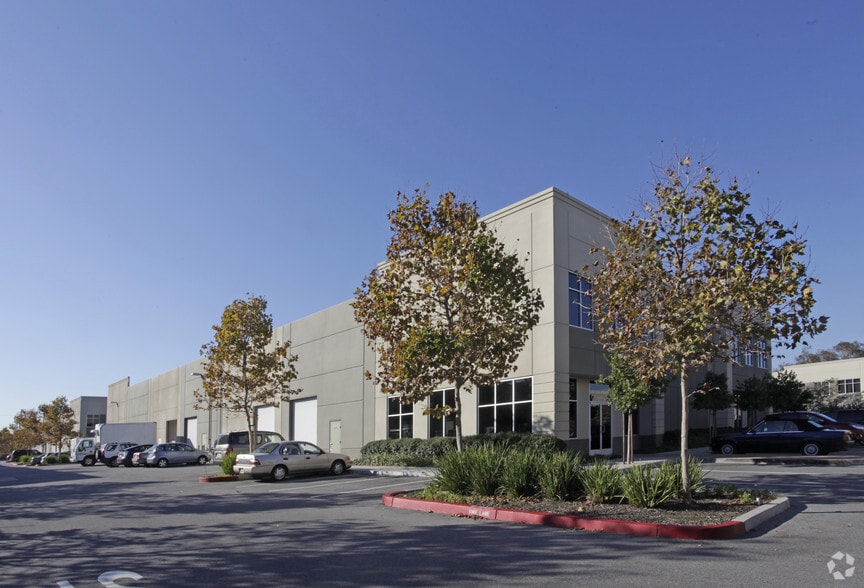 1296 Kifer Rd, Sunnyvale, CA for lease - Building Photo - Image 3 of 9
