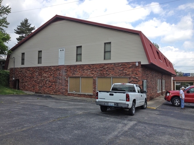 59 N Main St, Whitley City, KY for sale - Building Photo - Image 2 of 12