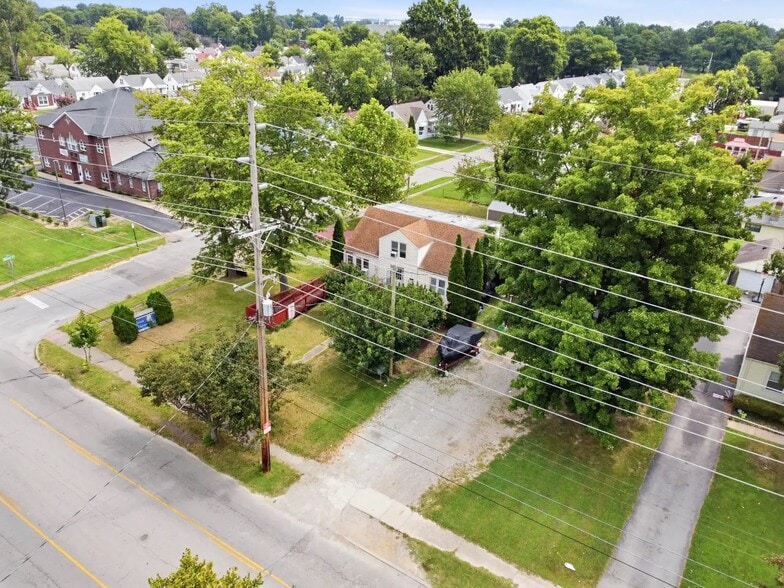 5701 S 3rd St, Louisville, KY for sale - Building Photo - Image 2 of 10