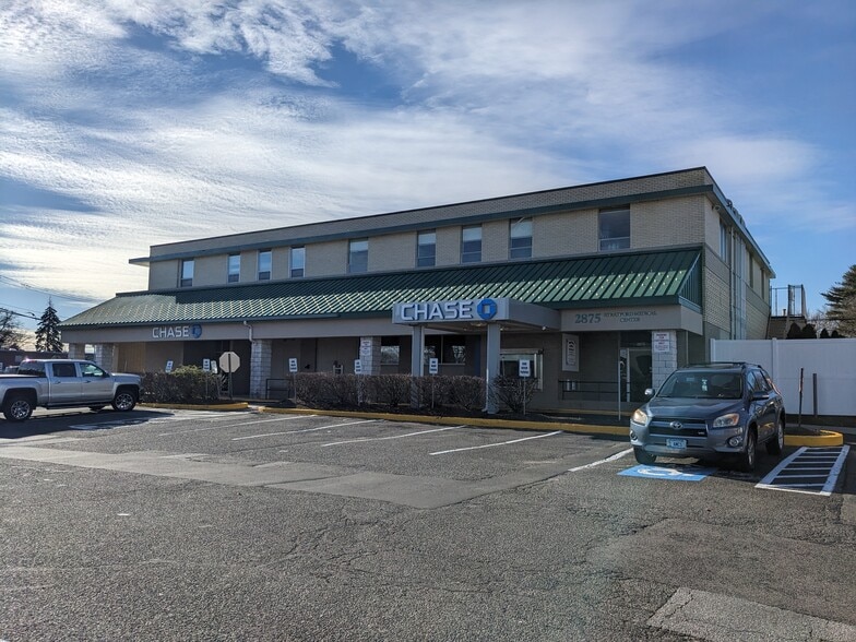 1030-1040 Barnum Ave, Stratford, CT for lease - Building Photo - Image 2 of 6