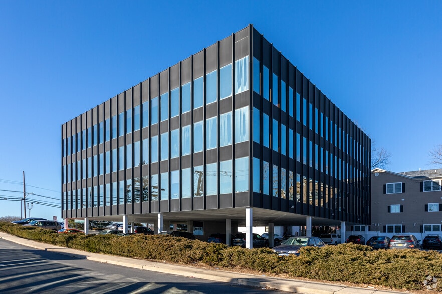 111 S Ridge St, Rye Town, NY for sale - Building Photo - Image 2 of 4