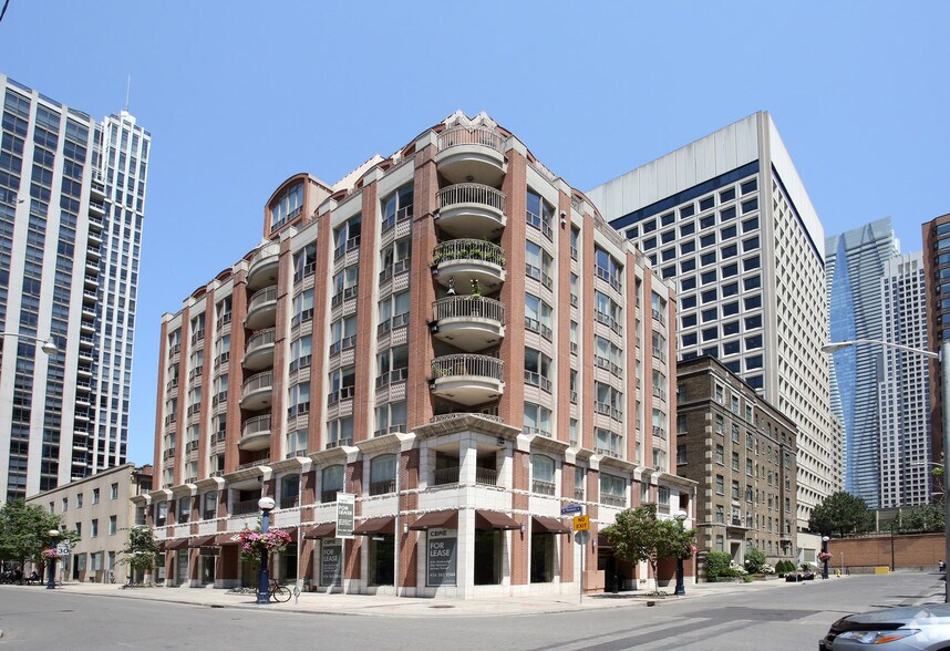 23 St Thomas St, Toronto, ON à vendre - Photo principale - Image 1 de 1