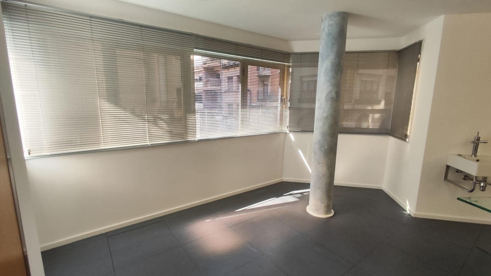 Carrer de Sant Ildefons, 7, Tortosa, Tarragona for lease Interior Photo- Image 1 of 3