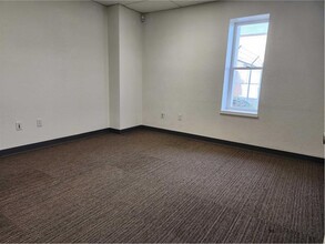 2275 Logos Ct, Grand Junction, CO for sale Interior Photo- Image 1 of 6