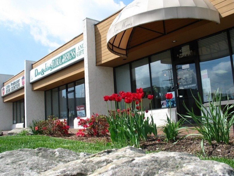 5000 E Market St, Warren, OH à louer - Photo du bâtiment - Image 1 de 11