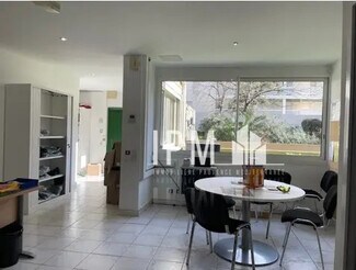 More details for Retail for Sale