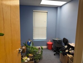 275 N Middletown Rd, Pearl River, NY for lease Interior Photo- Image 2 of 7