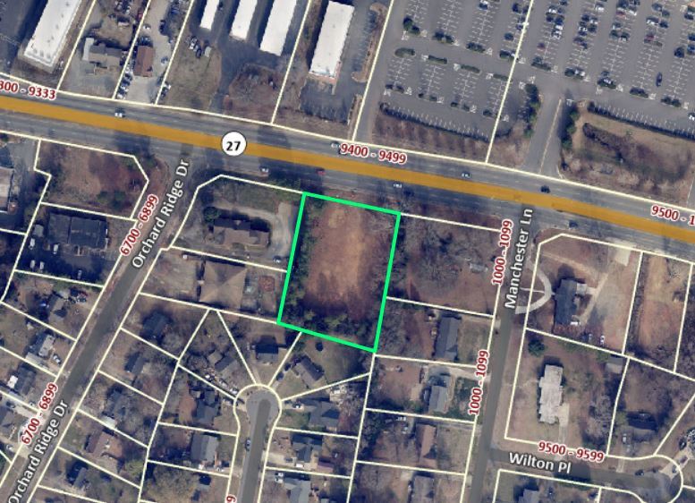 9452 Albemarle Rd, Charlotte, NC à louer - Photo principale - Image 1 de 3