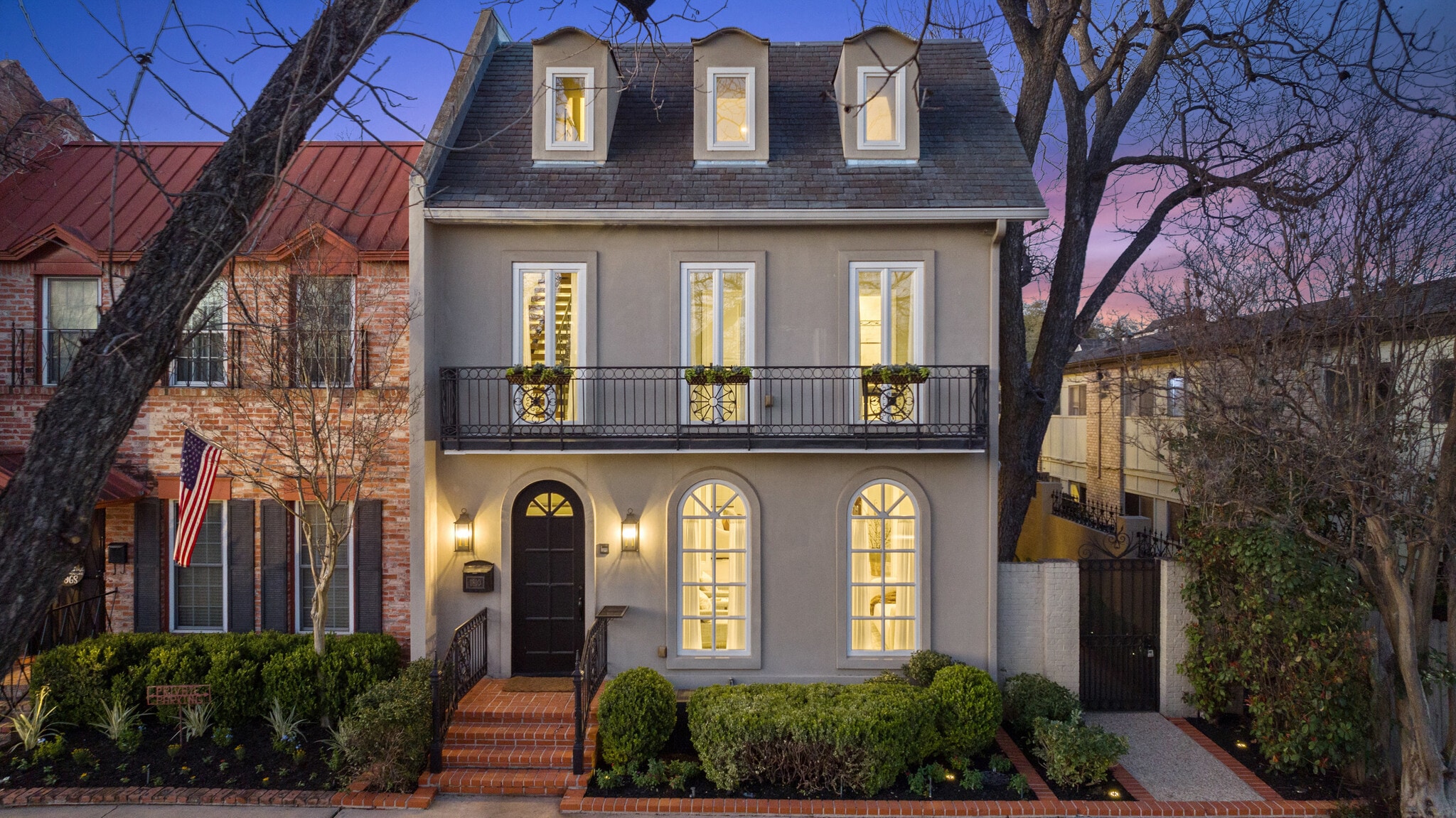 1810 W 35th St, Austin, TX for sale Primary Photo- Image 1 of 115