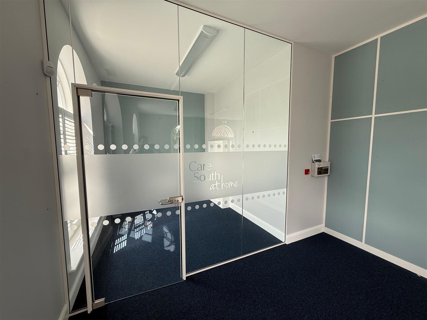 5 Crown Sq, Dorchester for lease Interior Photo- Image 1 of 7
