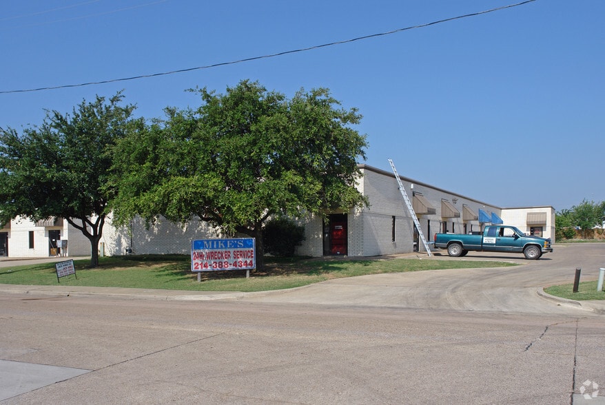 8160 Moberly Ln, Dallas, TX for lease - Building Photo - Image 2 of 6