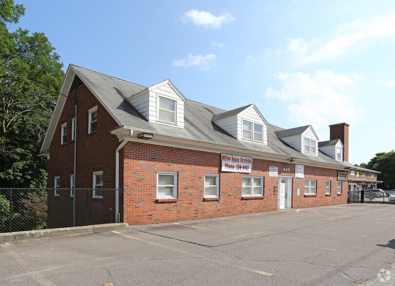 445 New Haven Ave, Derby, CT à louer - Photo du bâtiment - Image 2 de 6
