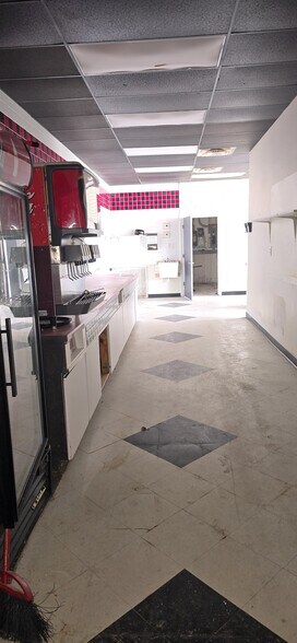 604 G L Smith St, Morgantown, KY à louer - Photo du bâtiment - Image 3 de 5