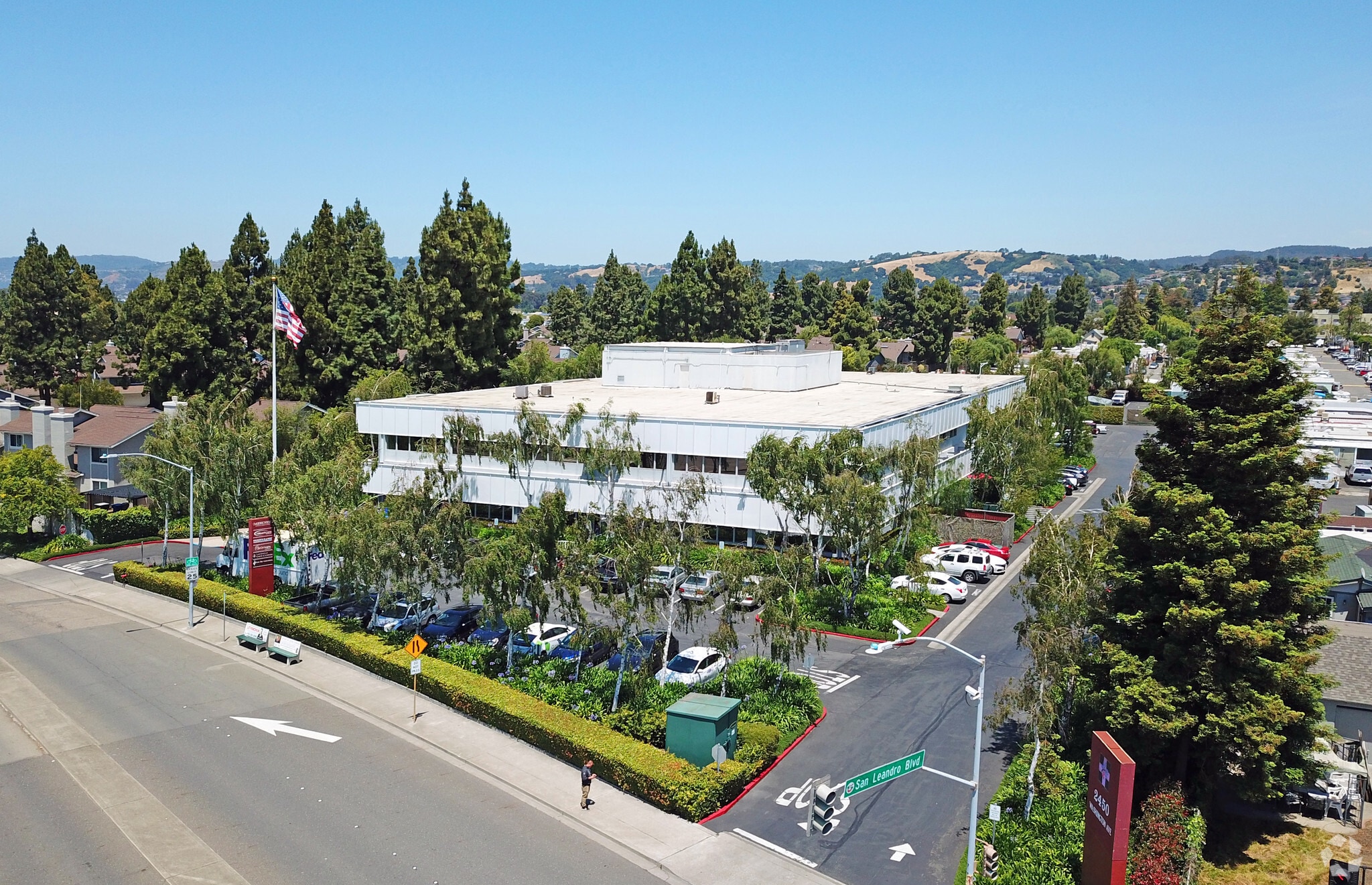 2450 Washington Ave, San Leandro, CA for lease Primary Photo- Image 1 of 10