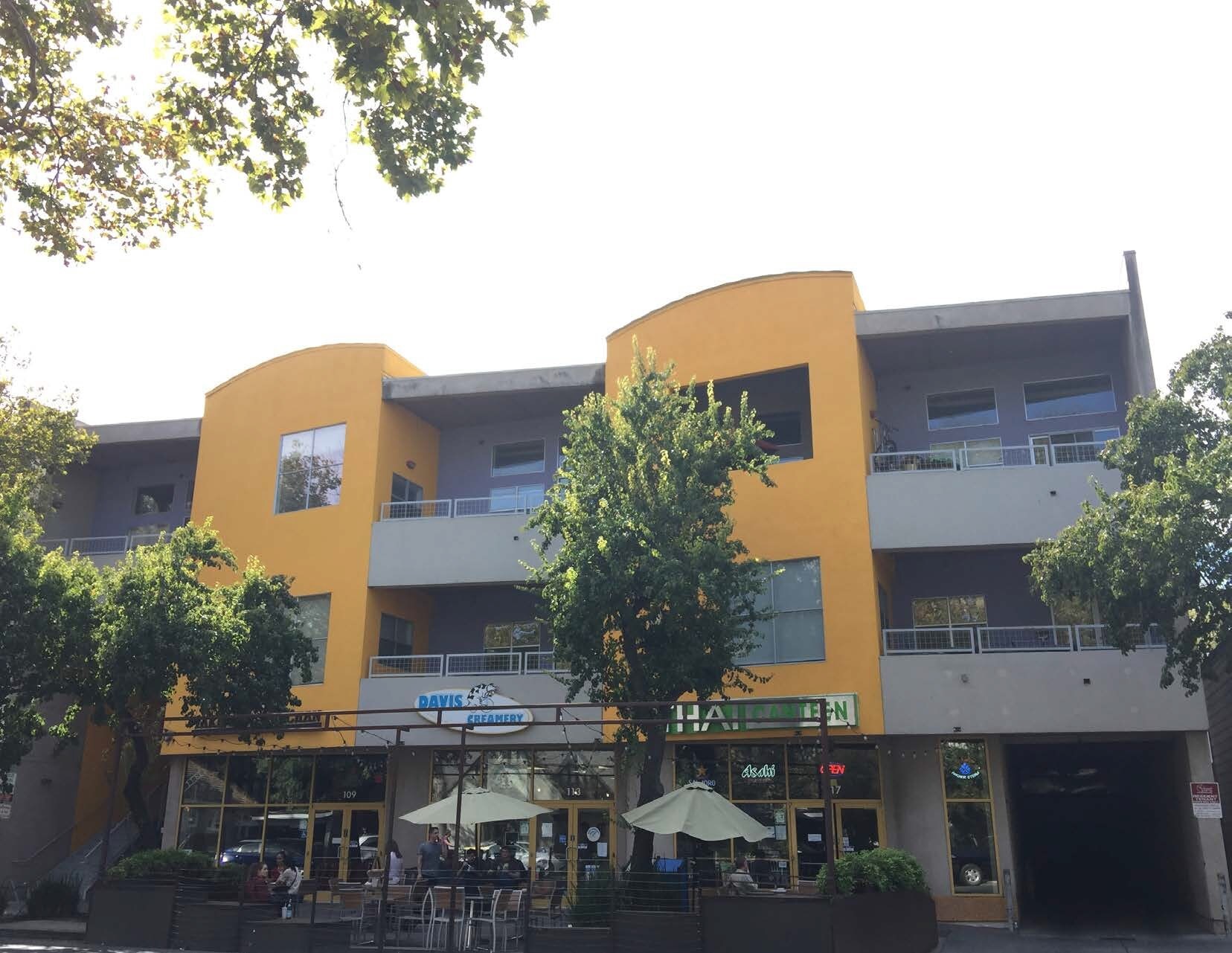 105 E St, Davis, CA à louer Photo principale- Image 1 de 4