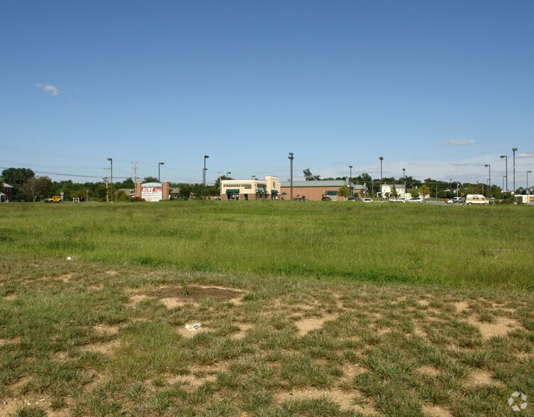 404 E Main St, Middletown, DE à louer - Photo du bâtiment - Image 3 de 5