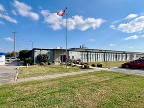 204 Red Rd, McMinnville, TN for lease Interior Photo- Image 1 of 35