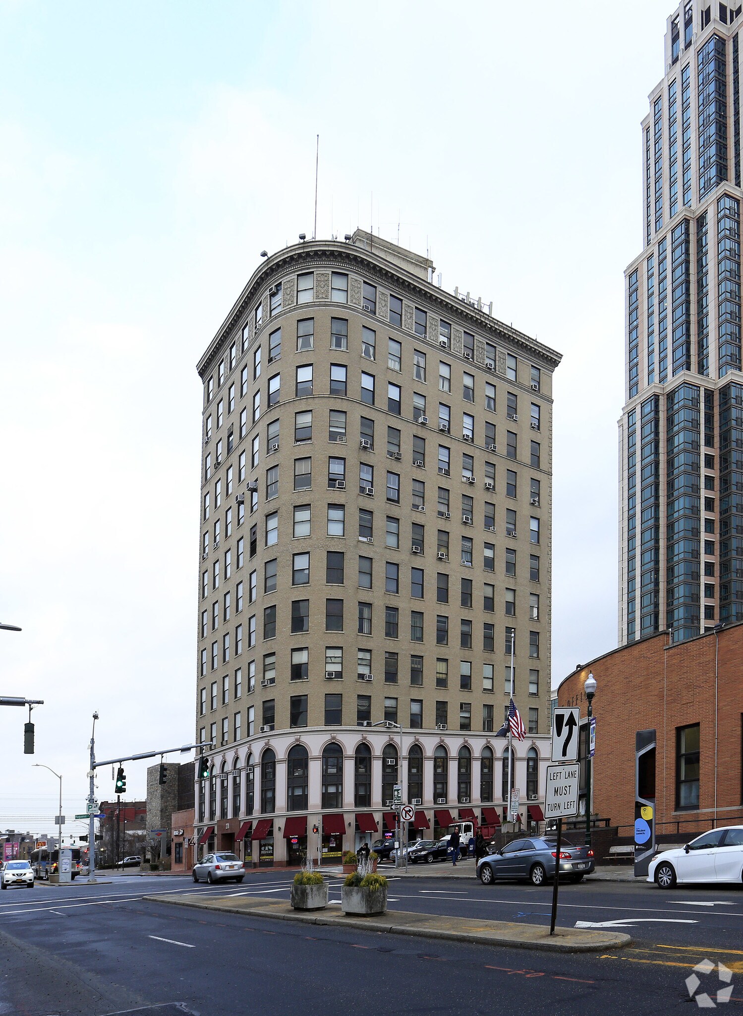 271 North Ave, New Rochelle, NY à louer Photo principale- Image 1 de 8