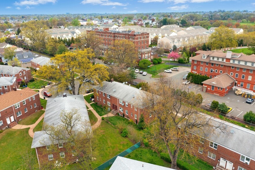 13 Carpenter Terrace N, Belleville, NJ for sale - Building Photo - Image 3 of 6