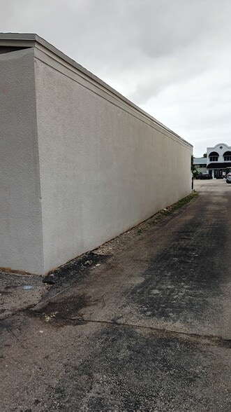 822 SE 8th Ave, Deerfield Beach, FL for sale - Building Photo - Image 3 of 5