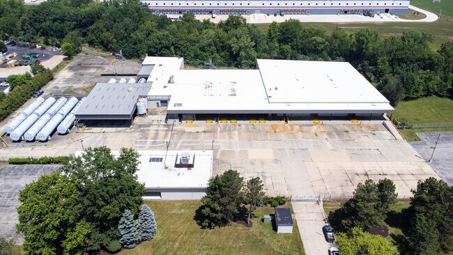 More details for 21600 Drake Rd, Strongsville, OH - Industrial for Sale