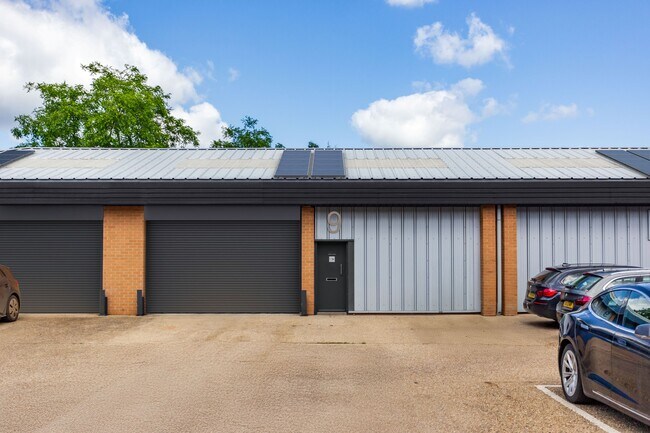 Plus de détails pour Headley Rd E, Reading - Industriel à louer