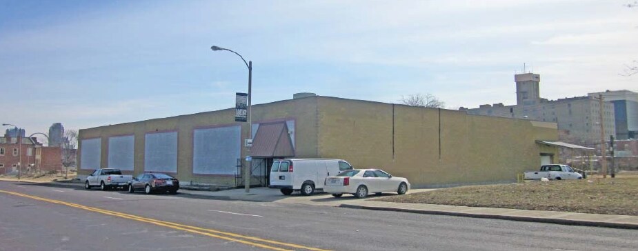 2730 Delmar Blvd, Saint Louis, MO à louer - Photo du bâtiment - Image 2 de 26