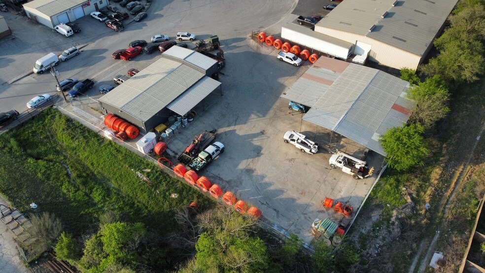 6603 Topper Pky, San Antonio, TX for lease - Building Photo - Image 3 of 9