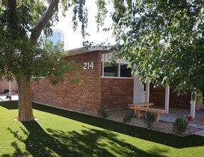 214 E Monterey Way, Phoenix, AZ for lease Interior Photo- Image 1 of 1